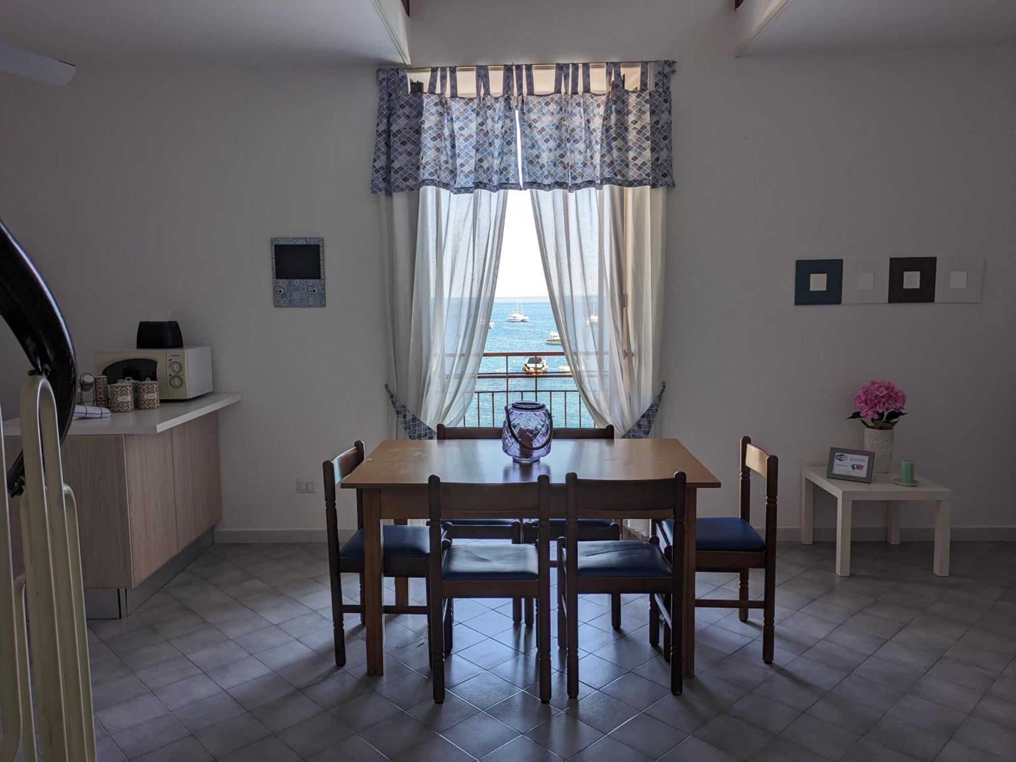 マッサ・ルブレンセMimi Sul Mareアパートメント 部屋 写真